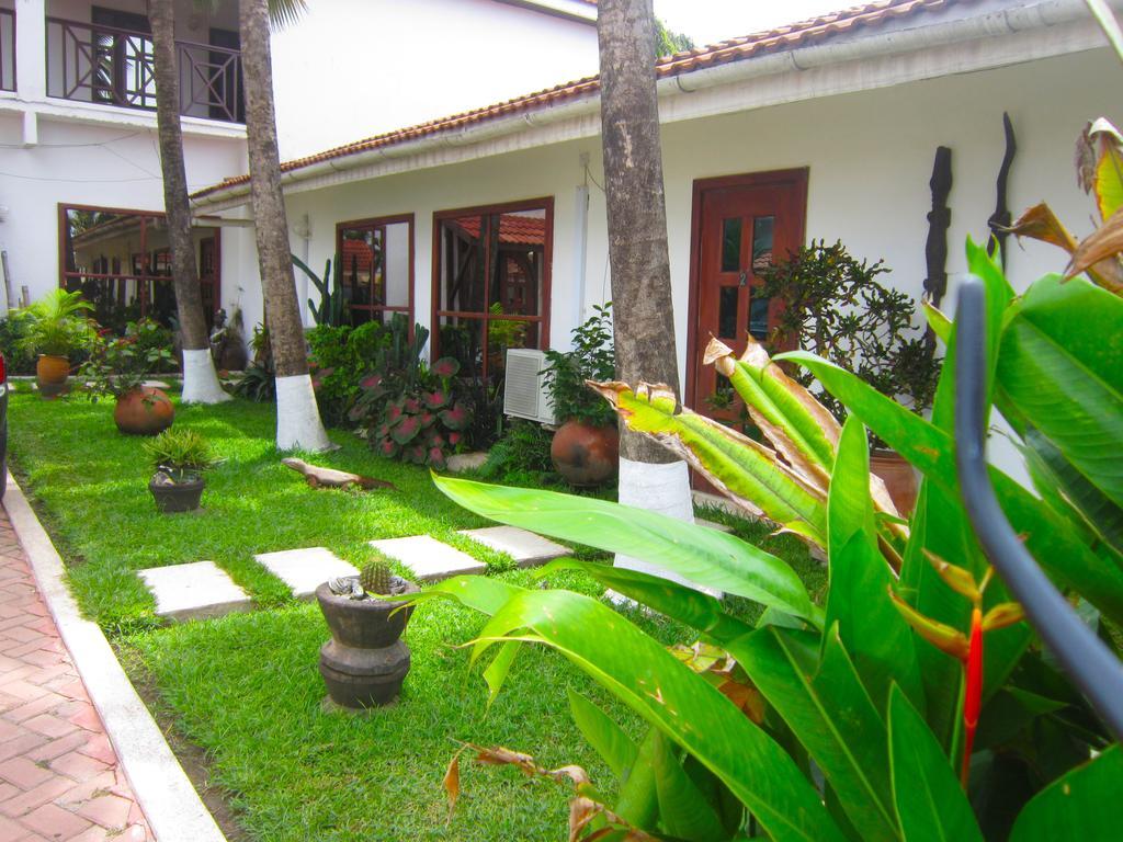 Laparadiseinn Accra Exterior photo
